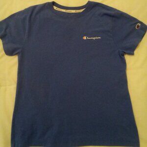 Womens medium champion.t-shirt